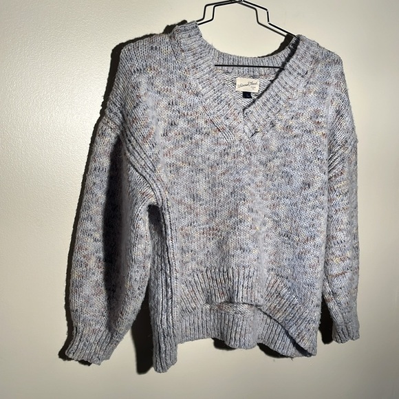 Universal Thread V Neck Slouchy Sweater - Picture 2 of 6